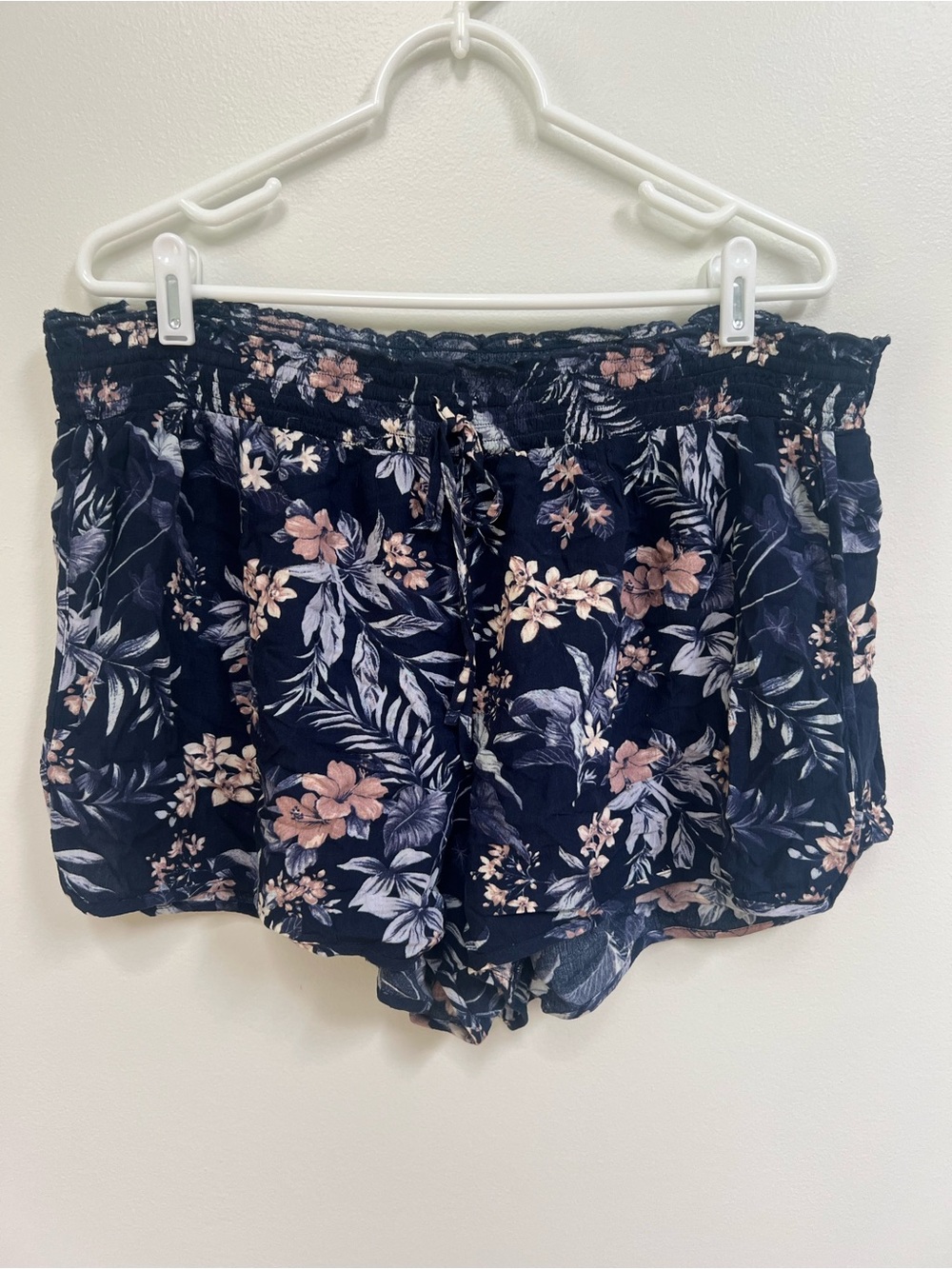 American Eagle Floral Flowy Shorts XXL Navy Tropical Beach Shorts